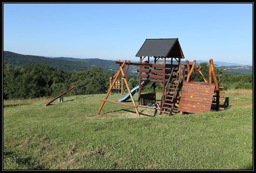Swiety Spokoj Palesnica Bagian luar foto