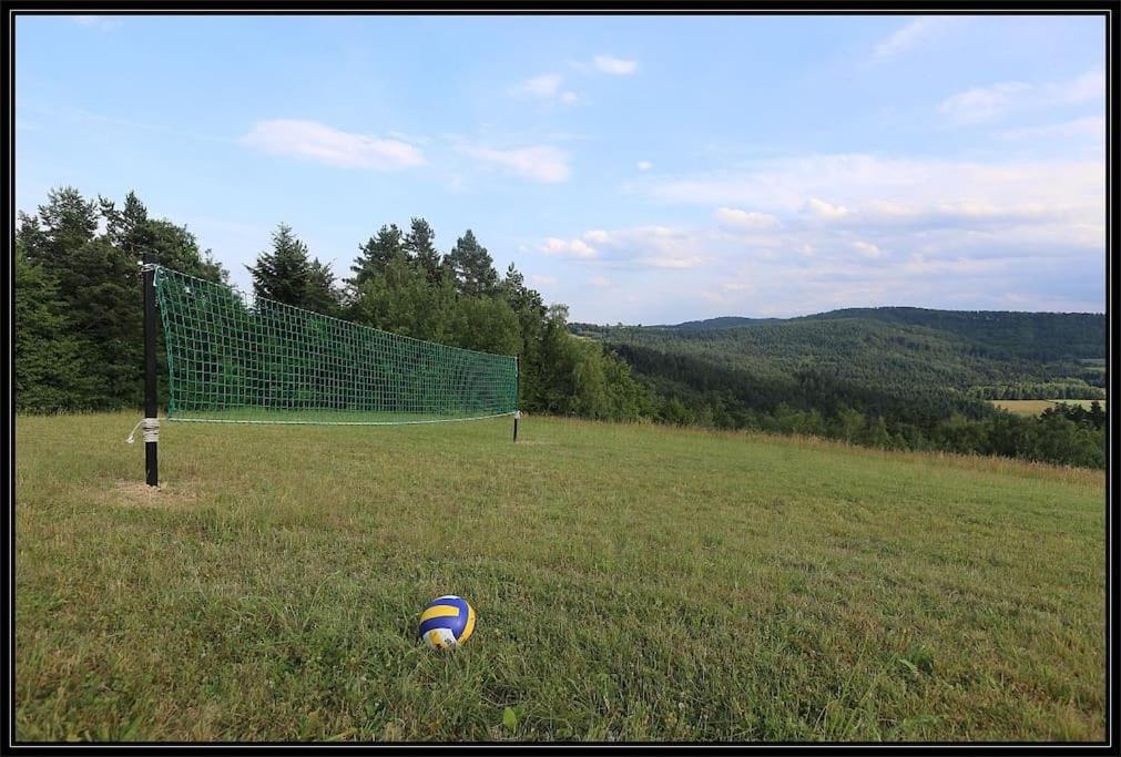 Swiety Spokoj Palesnica Bagian luar foto