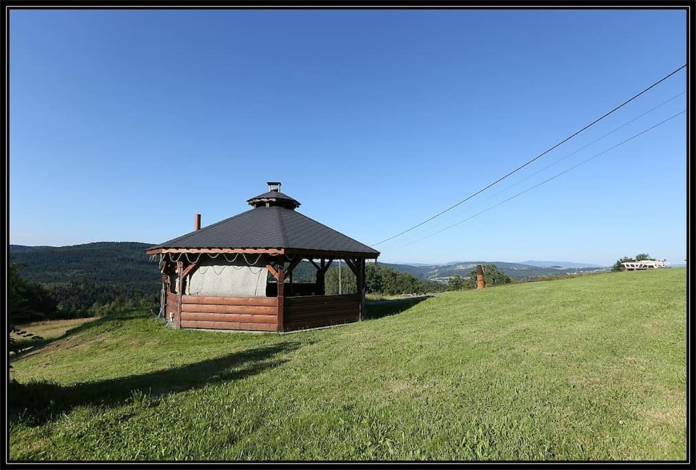 Swiety Spokoj Palesnica Bagian luar foto