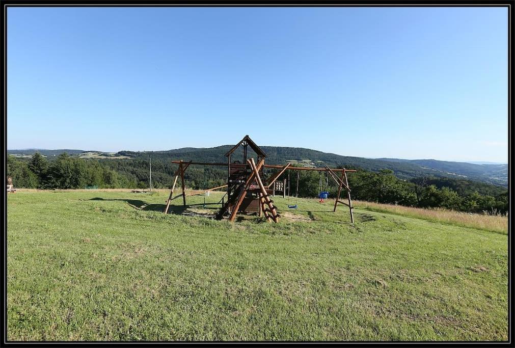 Swiety Spokoj Palesnica Bagian luar foto